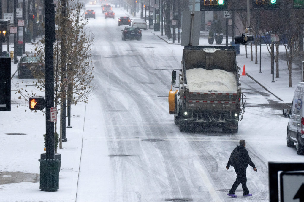 Kansas City Weather Alert: Freezing Temperatures and Snow Showers Take Over