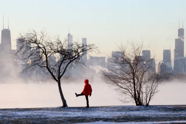 Snow Showers and Arctic Chill: Chicago’s Winter Forecast Will Surprise You